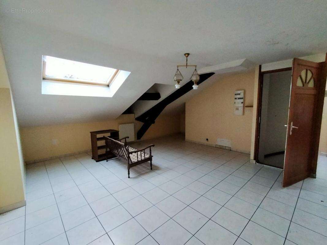 Maison à VILLAINES-LA-JUHEL