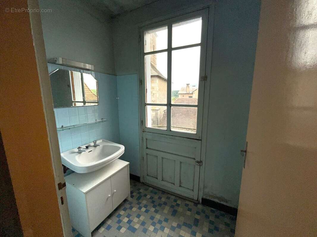 R+2 - Pièce d'eau - Maison à GRAMAT