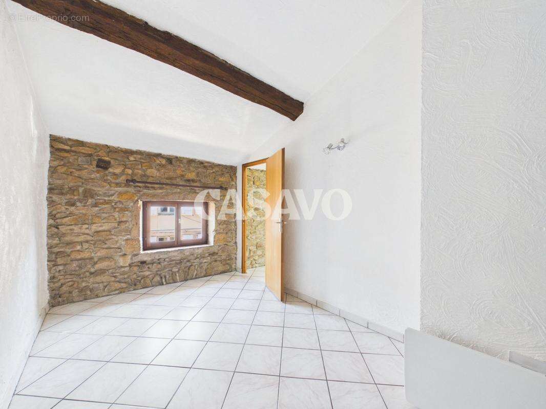 Appartement à LA VERPILLIERE