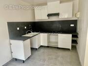 Appartement à MEYNES