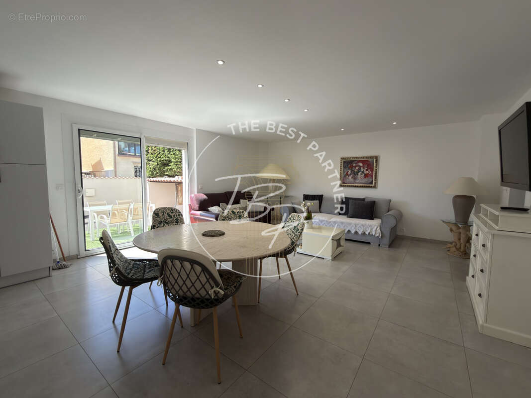 Maison à VALRAS-PLAGE