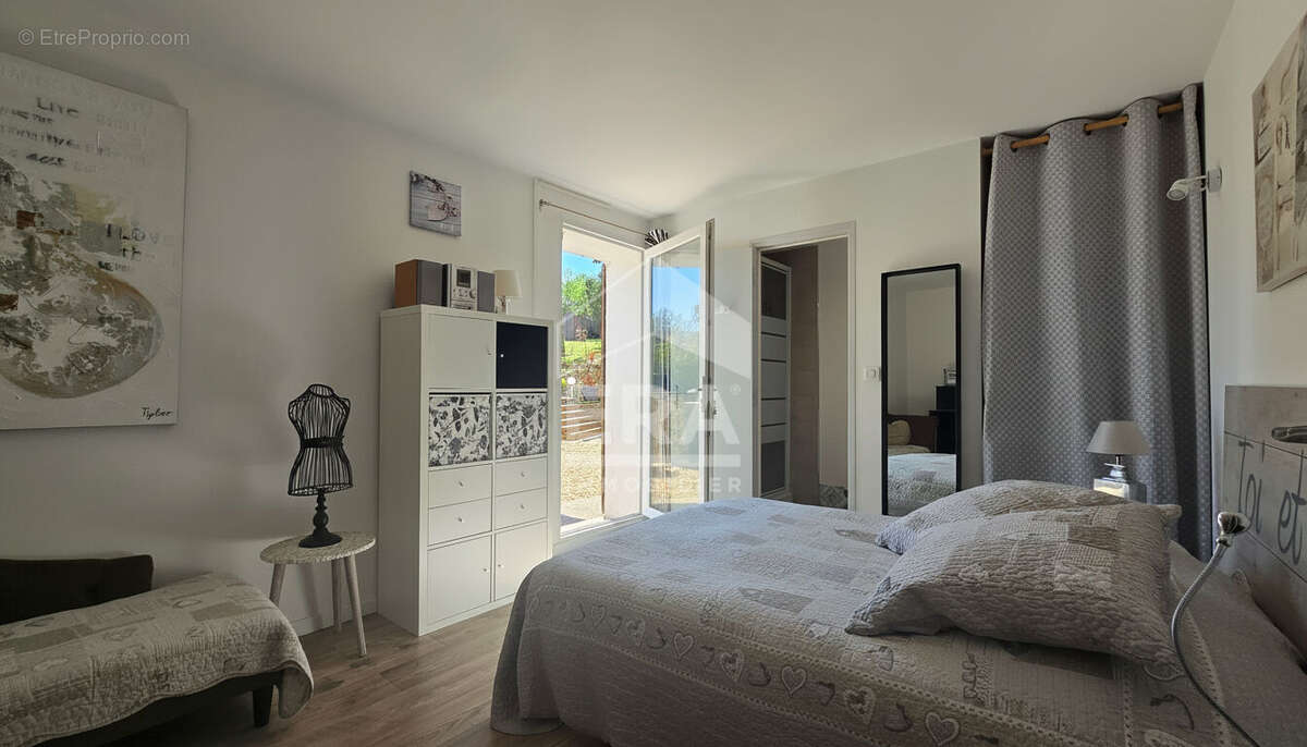 Maison à VERNEGUES