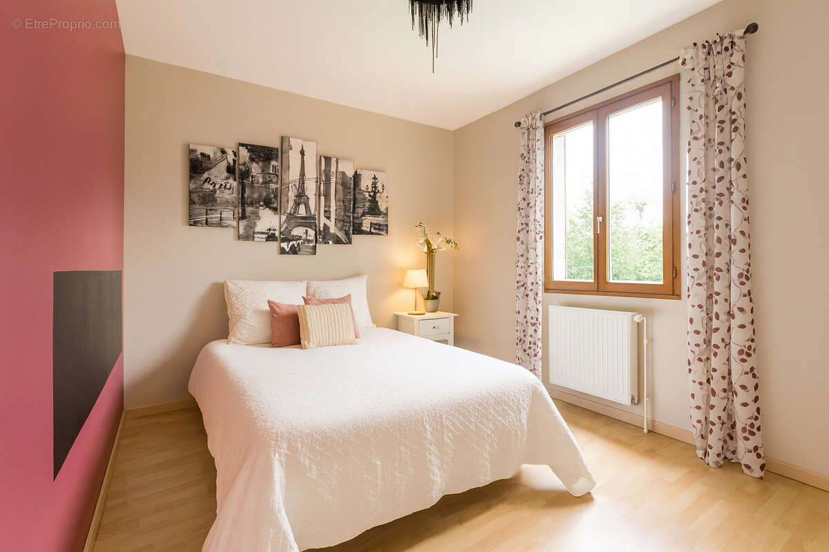 Maison à SAINT-PAUL-EN-CORNILLON