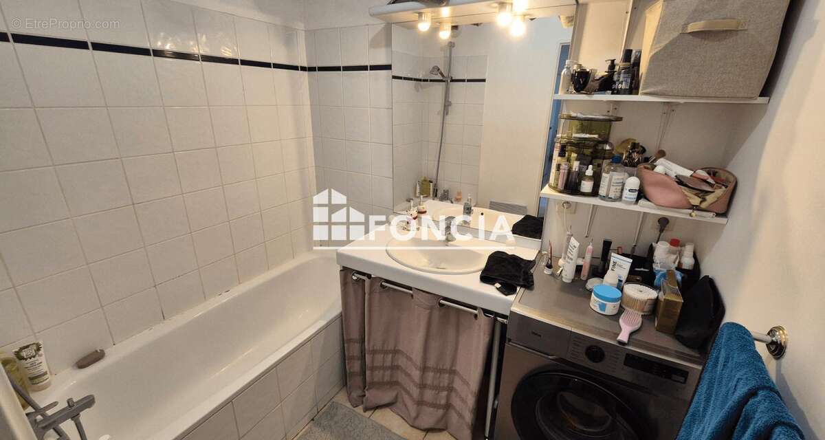 Appartement à MORIERES-LES-AVIGNON