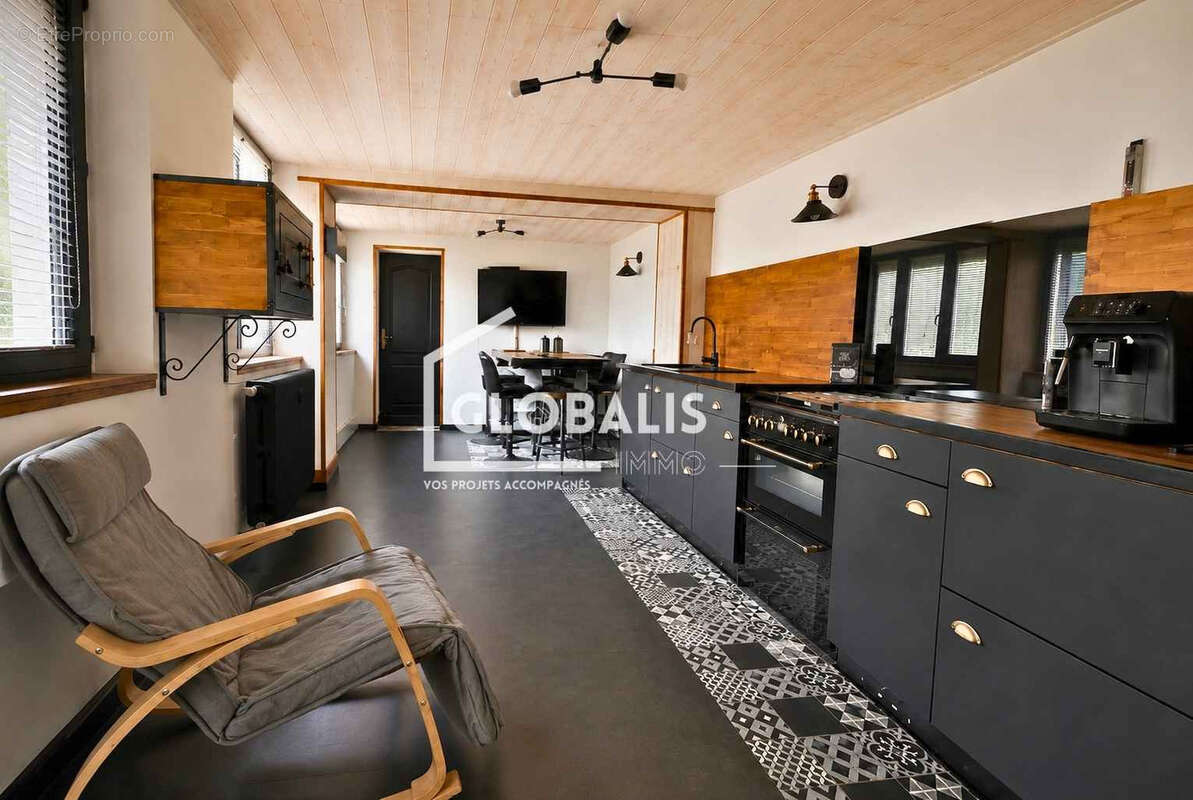 Maison à SAILLY-LABOURSE