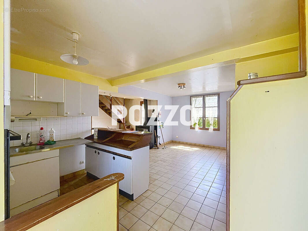 Maison à SAINT-GEORGES-D&#039;ELLE