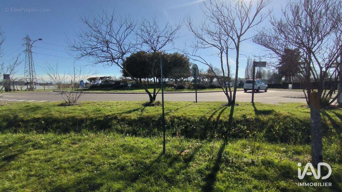 Photo 7 - Commerce à MOURENX