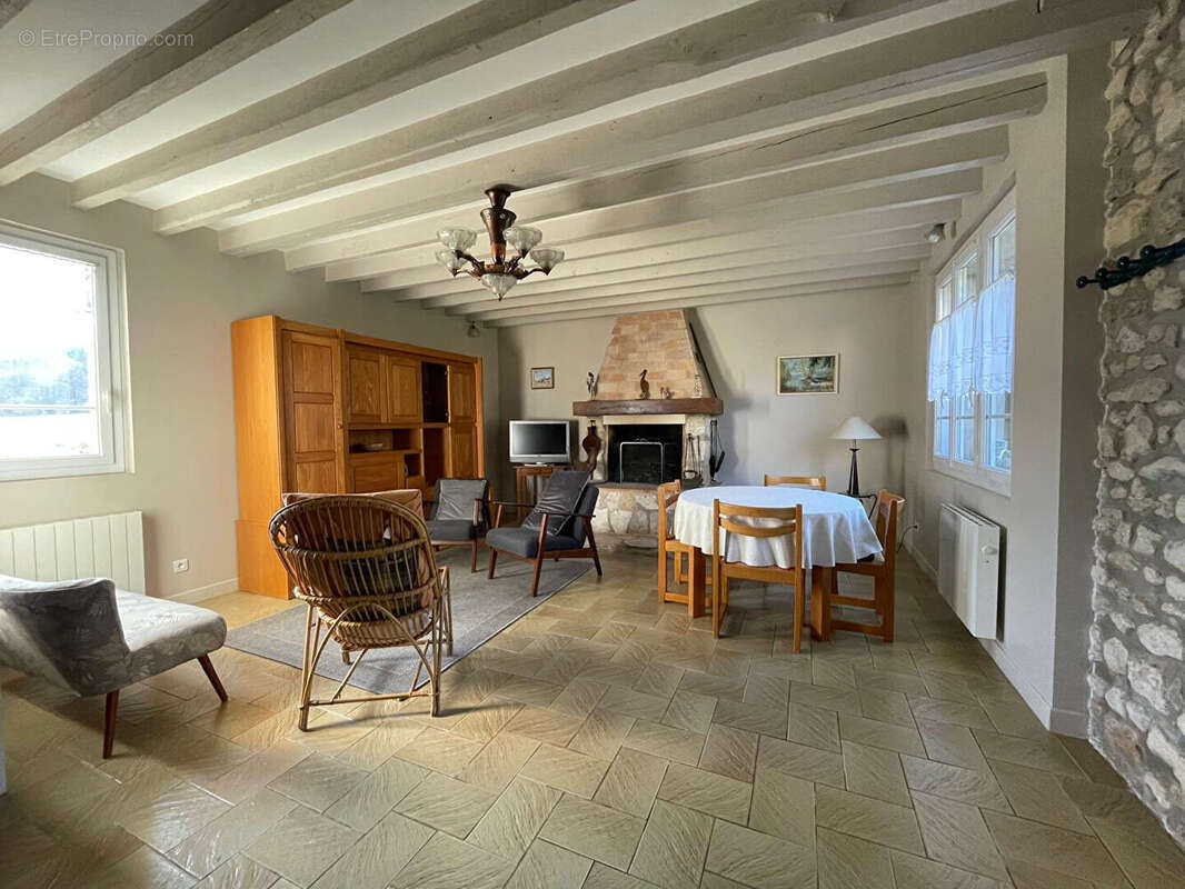 Maison à CROUY-SUR-OURCQ