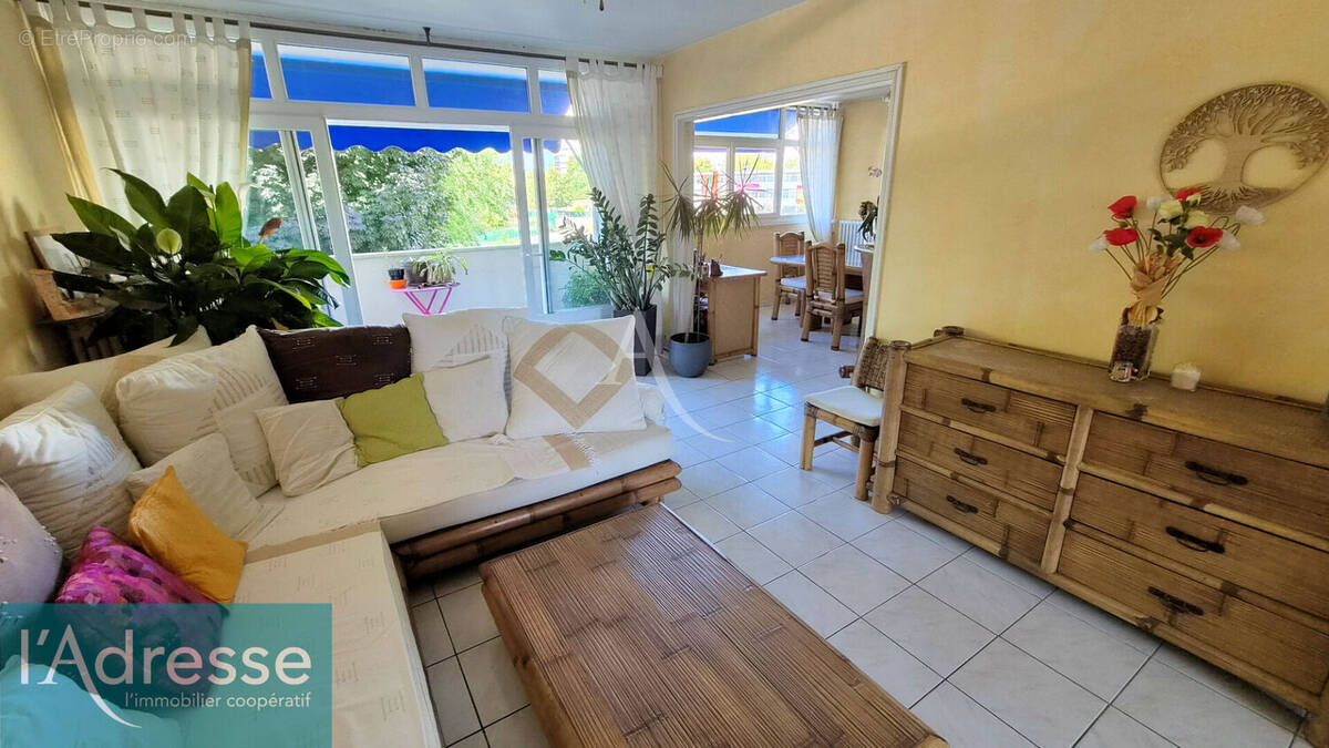 Appartement à SAVIGNY-SUR-ORGE