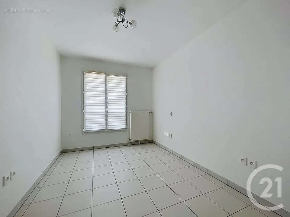 Appartement 58 m² à Rubelles  - photo 3