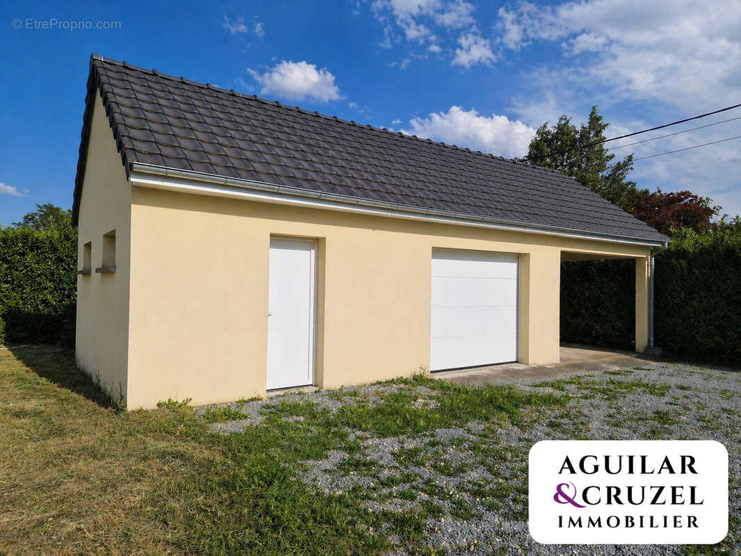Maison à MEHUN-SUR-YEVRE