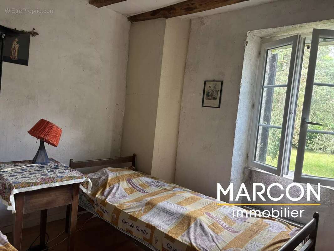 Maison à ARNAC-LA-POSTE