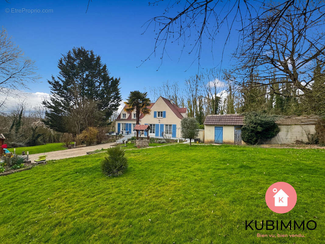 Maison à BUSSY-SAINT-GEORGES