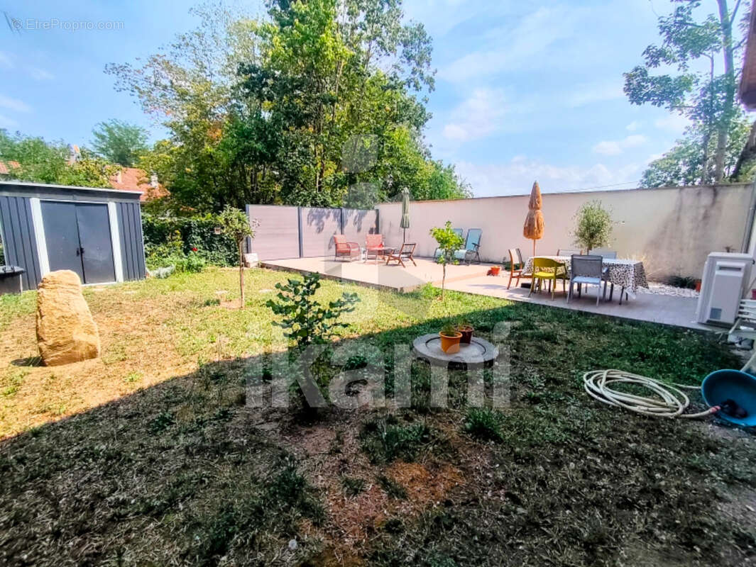 Maison entièrement rénovée 103 m2 Génissieux - photo 16