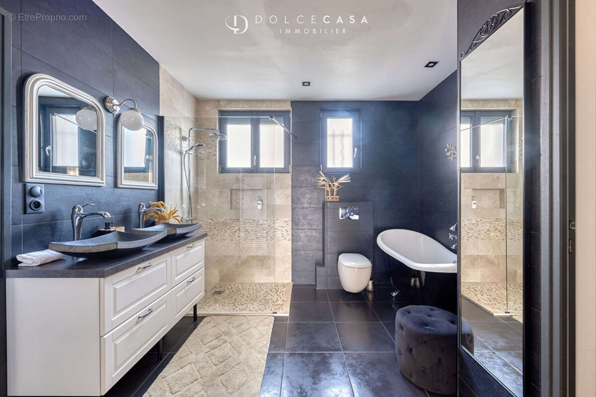 Maison à LE PERREUX-SUR-MARNE