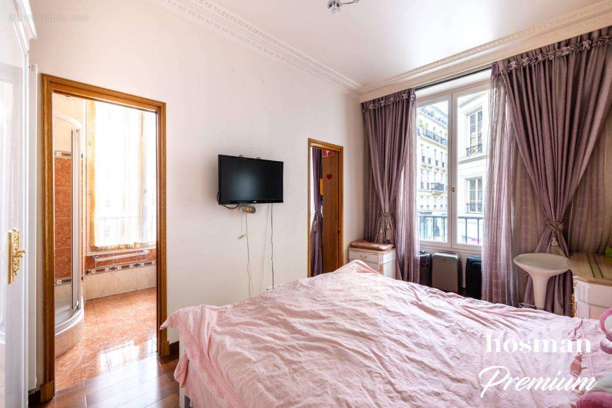 Appartement à PARIS-10E