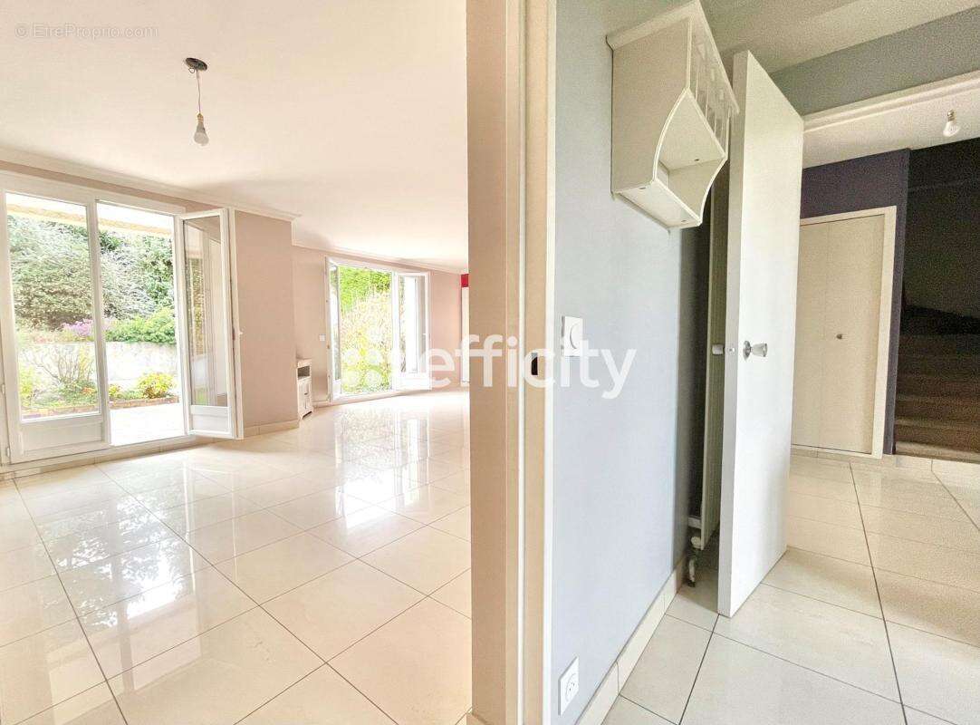 Maison à EPINAY-SUR-ORGE