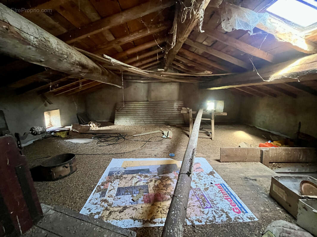 Maison à SAUXILLANGES