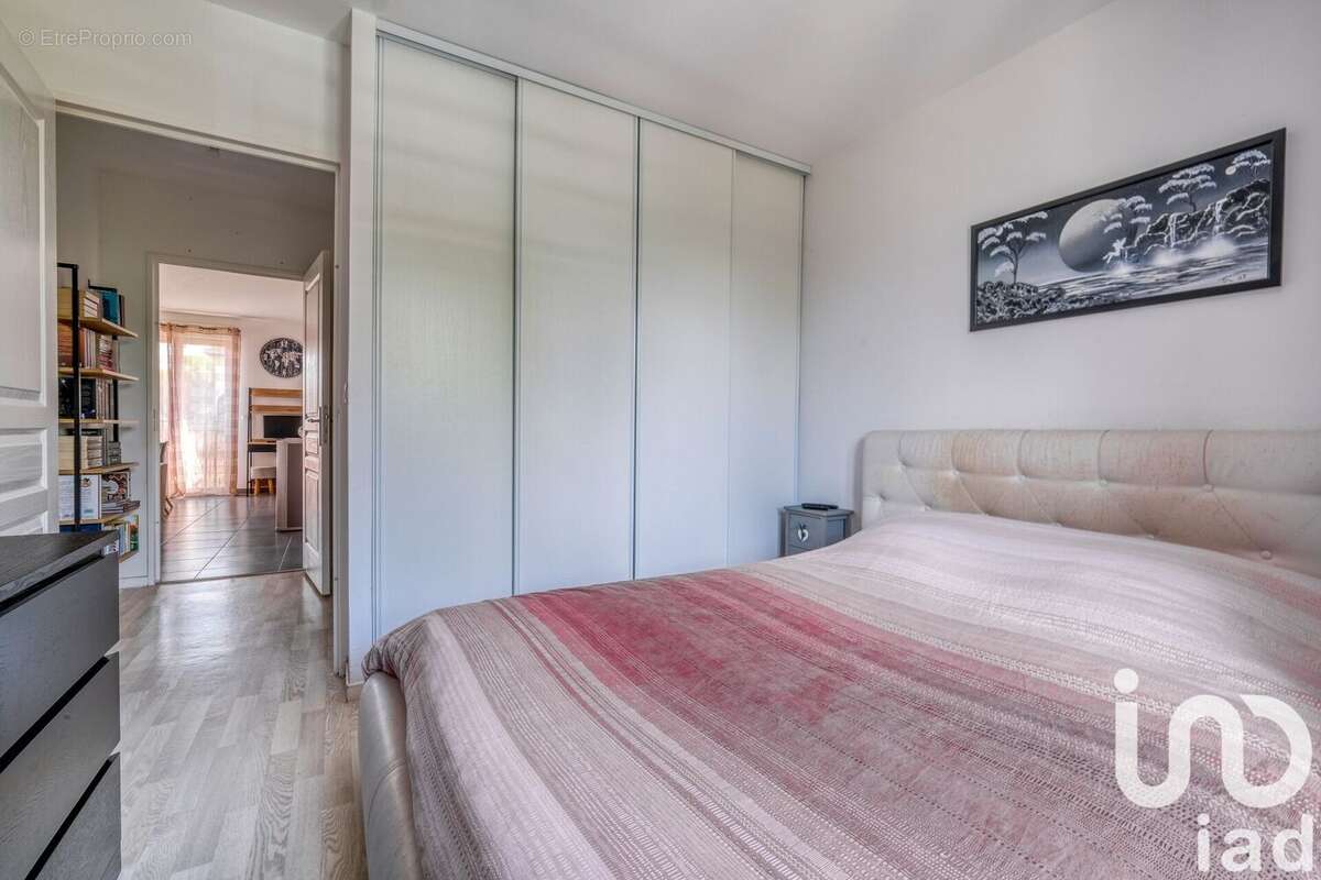 Photo 8 - Appartement à NEUFMOUTIERS-EN-BRIE