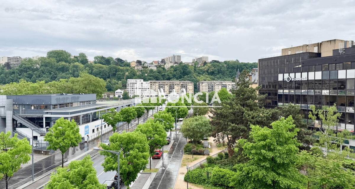 Appartement à LYON-9E