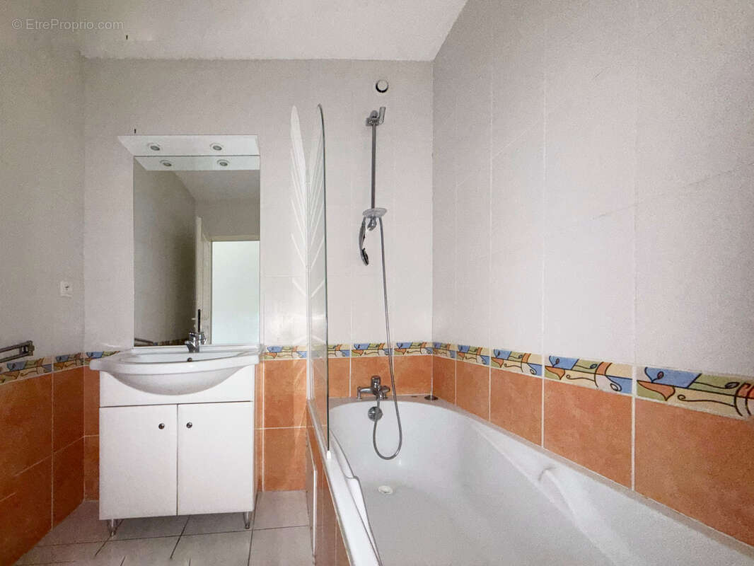 Appartement T3 avec balcon et place de parking - photo 15