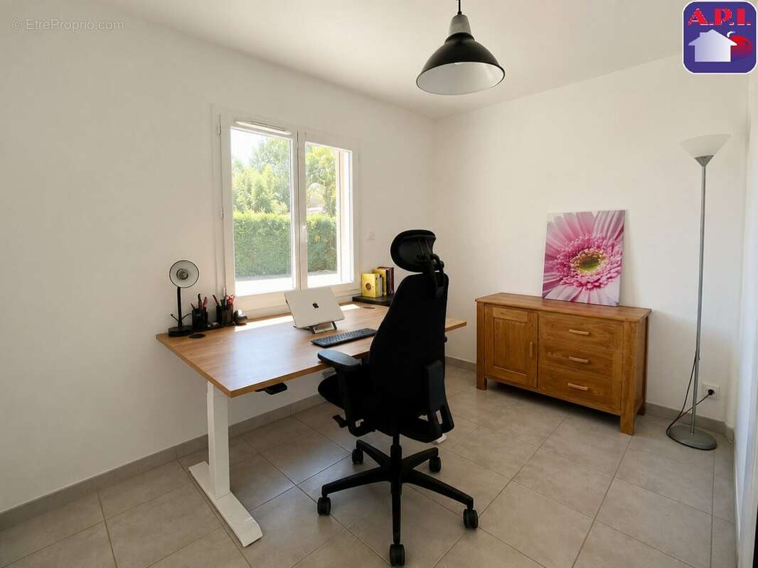 Maison 92 m² à Pailhes  - photo 6