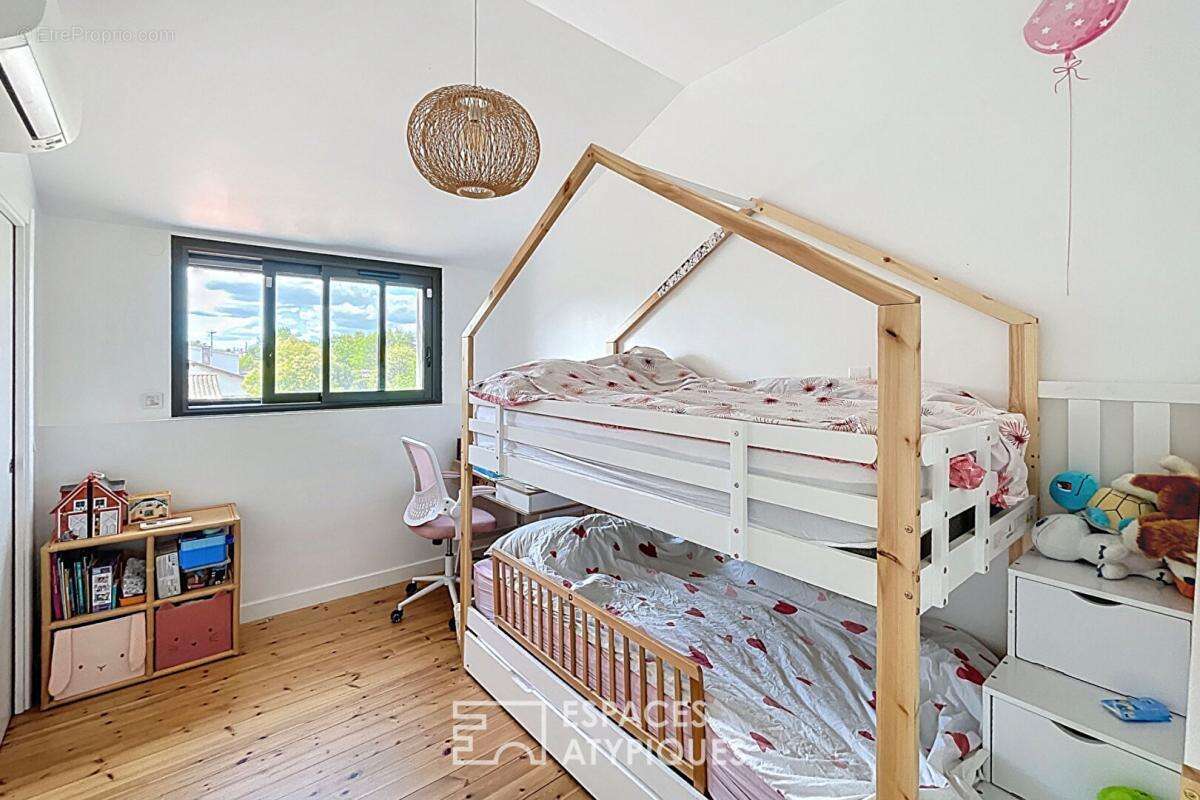 Maison à VILLENAVE-D&#039;ORNON