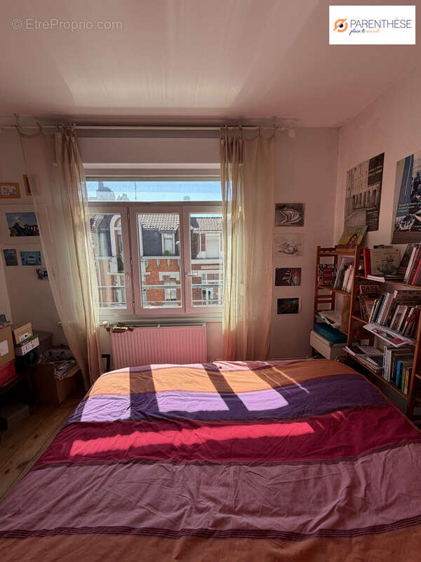 Chambre 2éme étage - Maison à LILLE