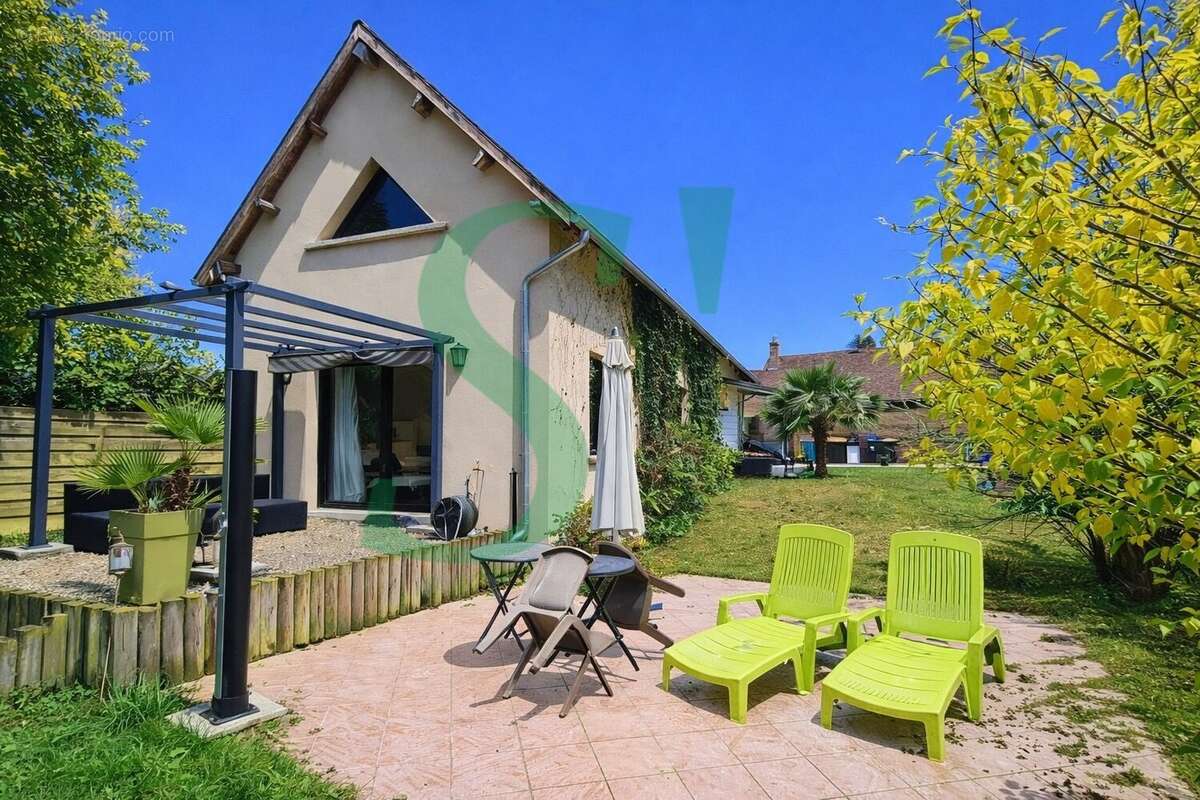 Maison à MARINES