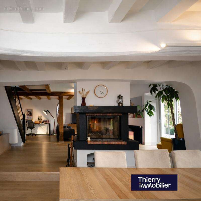 Coueron rare : demeure de charme & volumes d'exception - photo 13