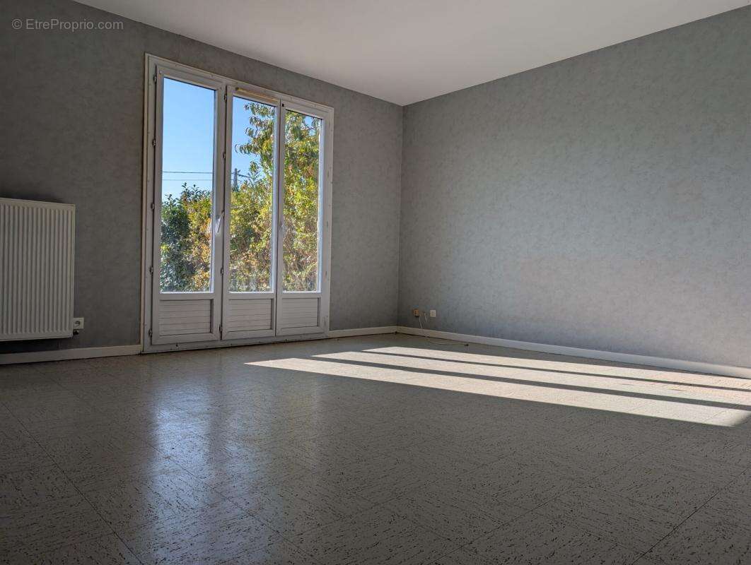 Maison 80 m² à Souvigny  - photo 3