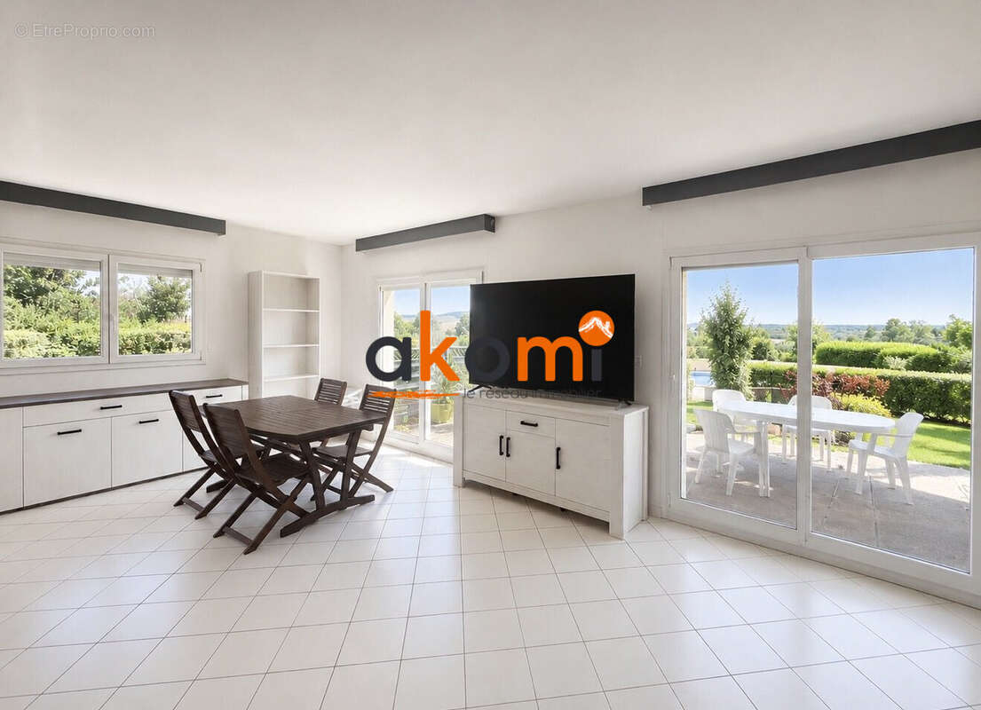 Maison 155 m² à Chambrey  - photo 8