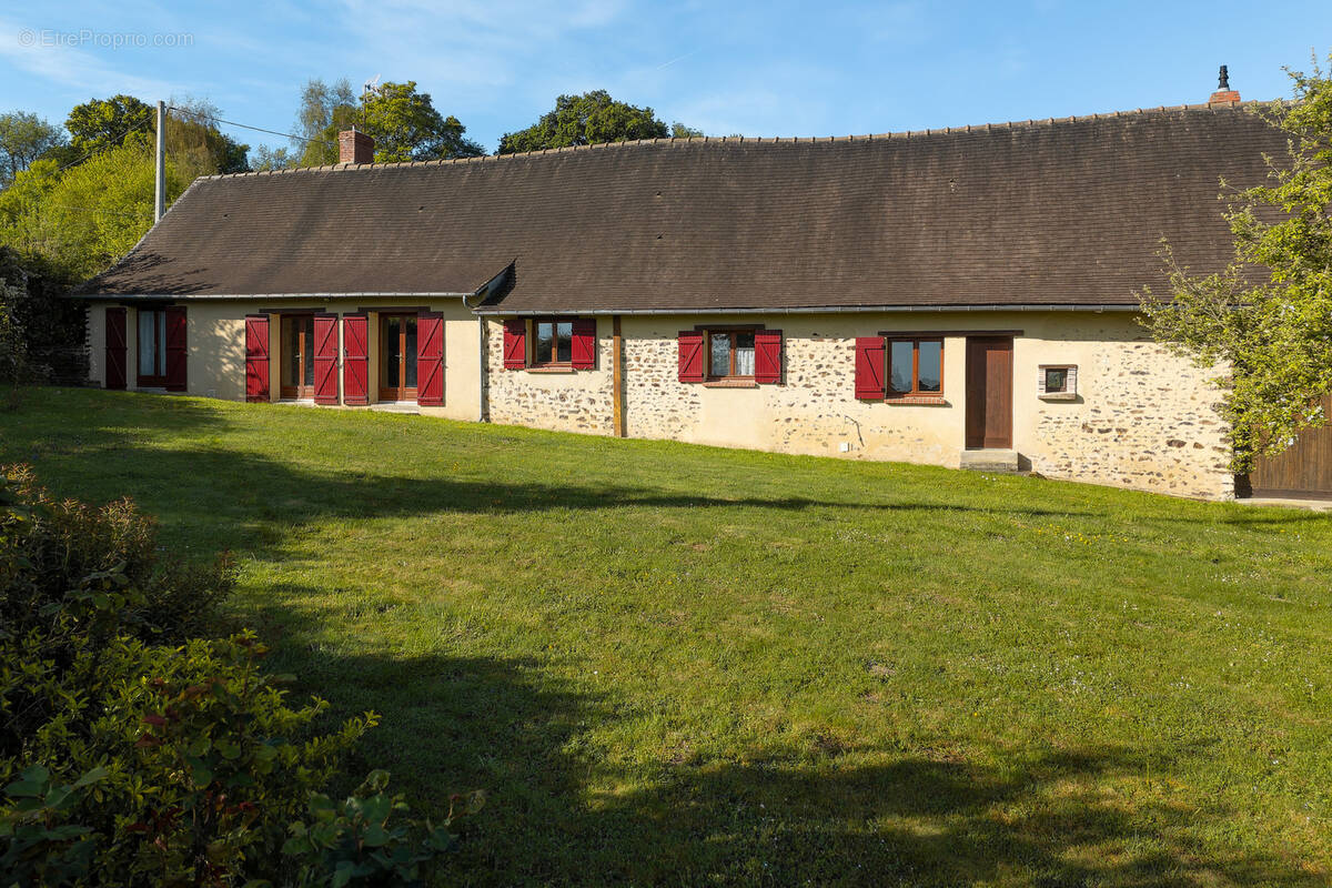 Maison à SUBLIGNY