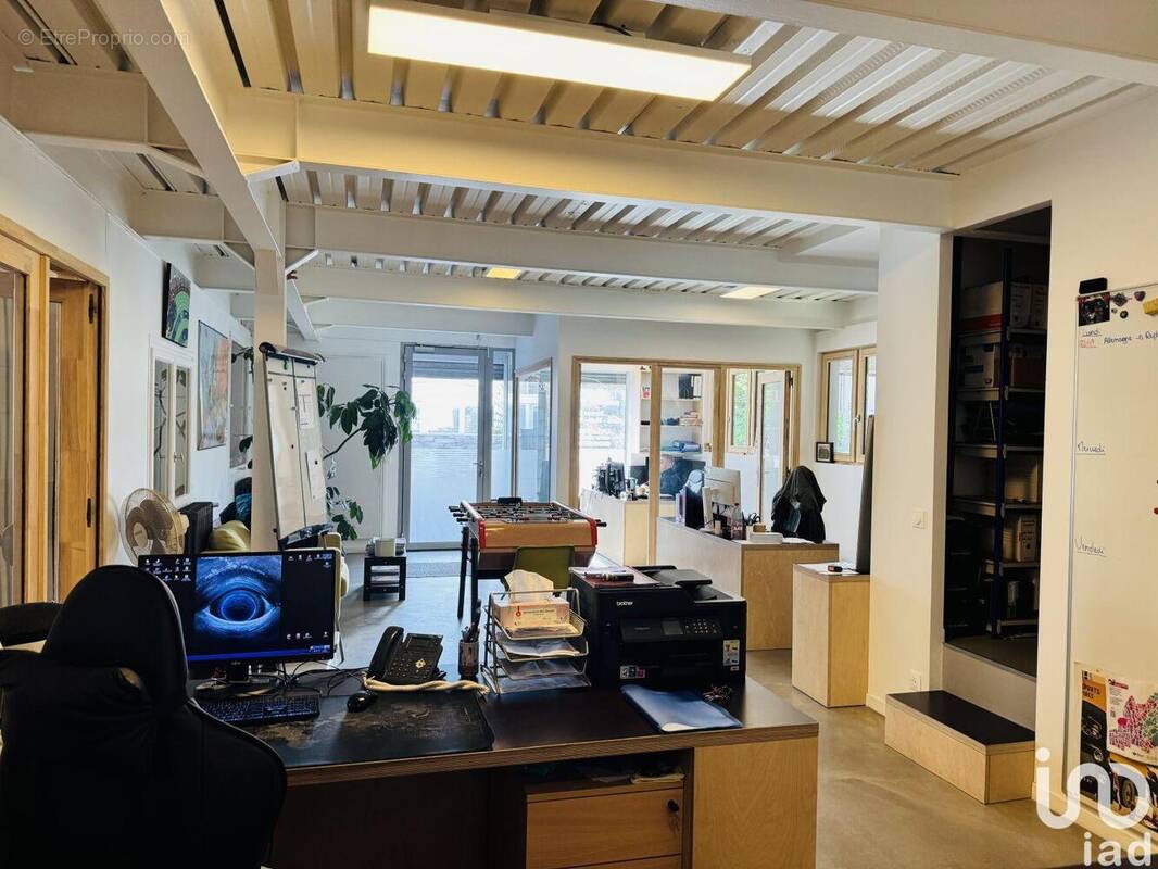 Photo 1 - Commerce à MONTREUIL