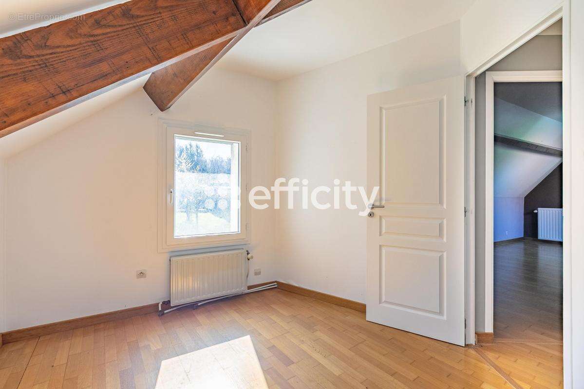 Maison à SENLIS