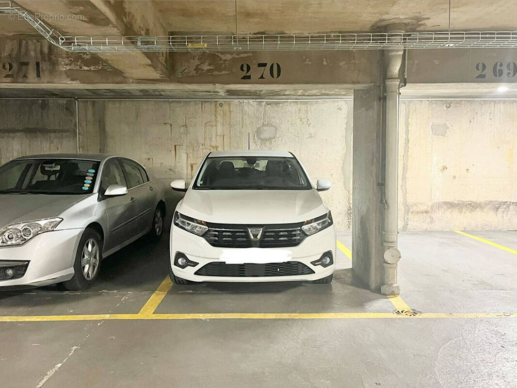 Parking à VANVES