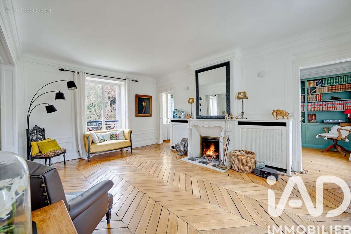 Photo 2 - Maison à VERRIERES-LE-BUISSON