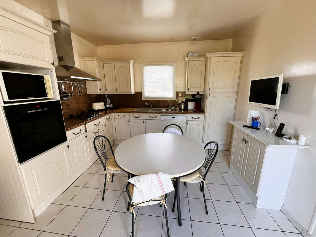 Maison à LE GIROUARD