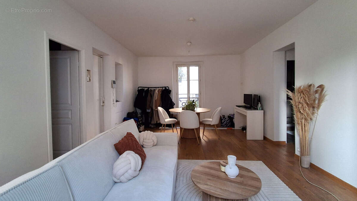 Maison à LA GARENNE-COLOMBES