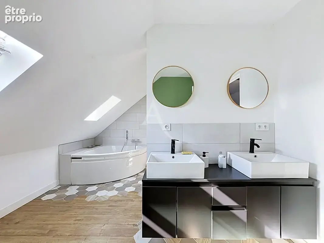 Maison Chavagnes 4 chambres - photo 11