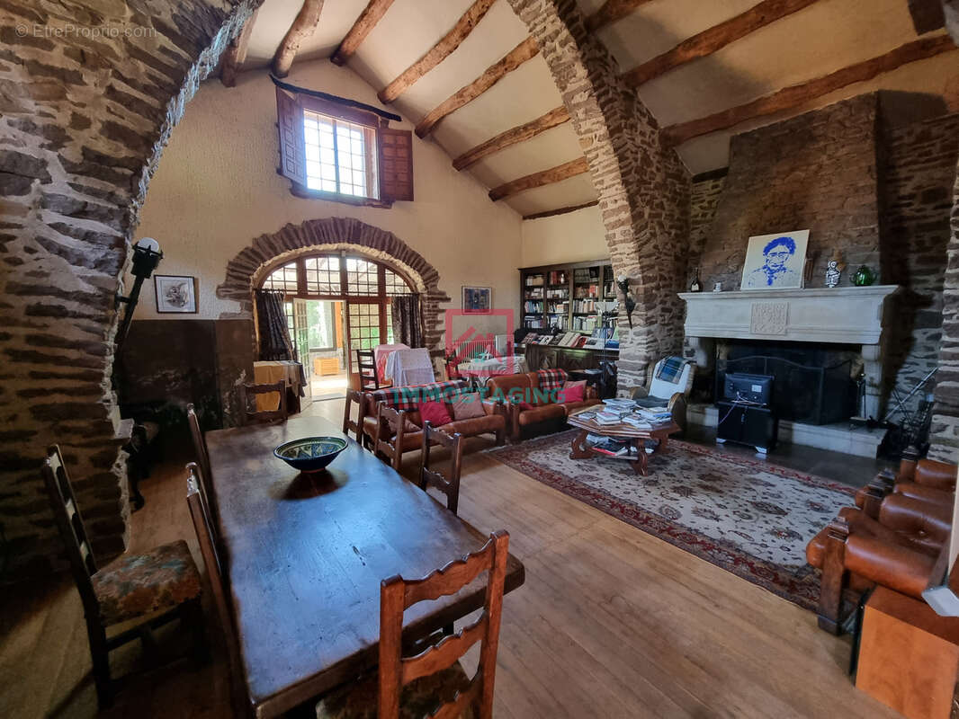 Maison à SAINT-AFFRIQUE