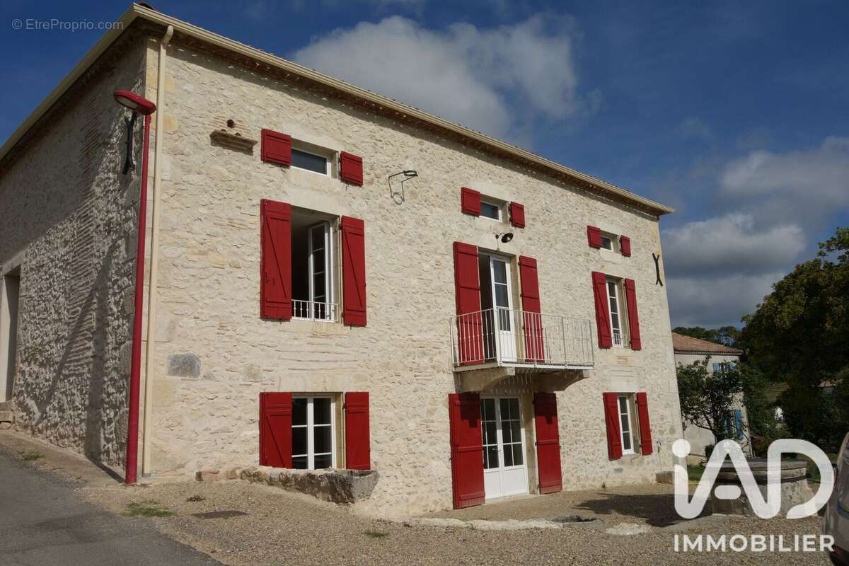 Maison 155 m² à Damazan  - photo 4