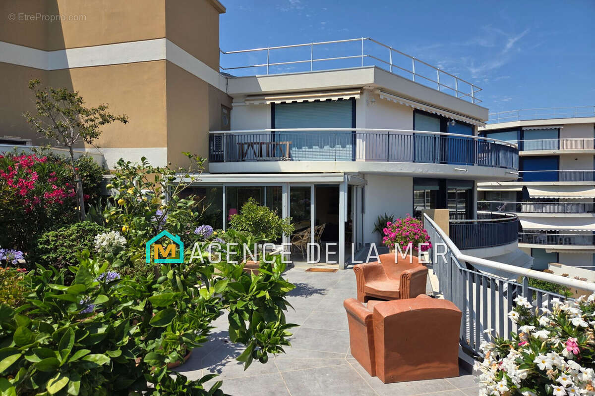 Appartement à MANDELIEU-LA-NAPOULE