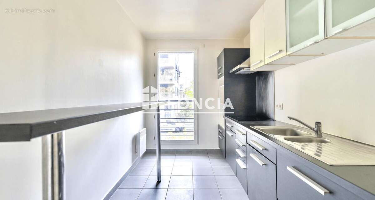 Appartement à ASNIERES-SUR-SEINE