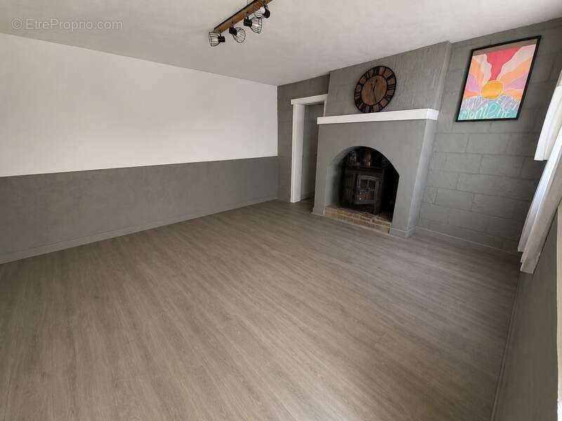 Maison en pierre  210 m2 avec potentiel - photo 6