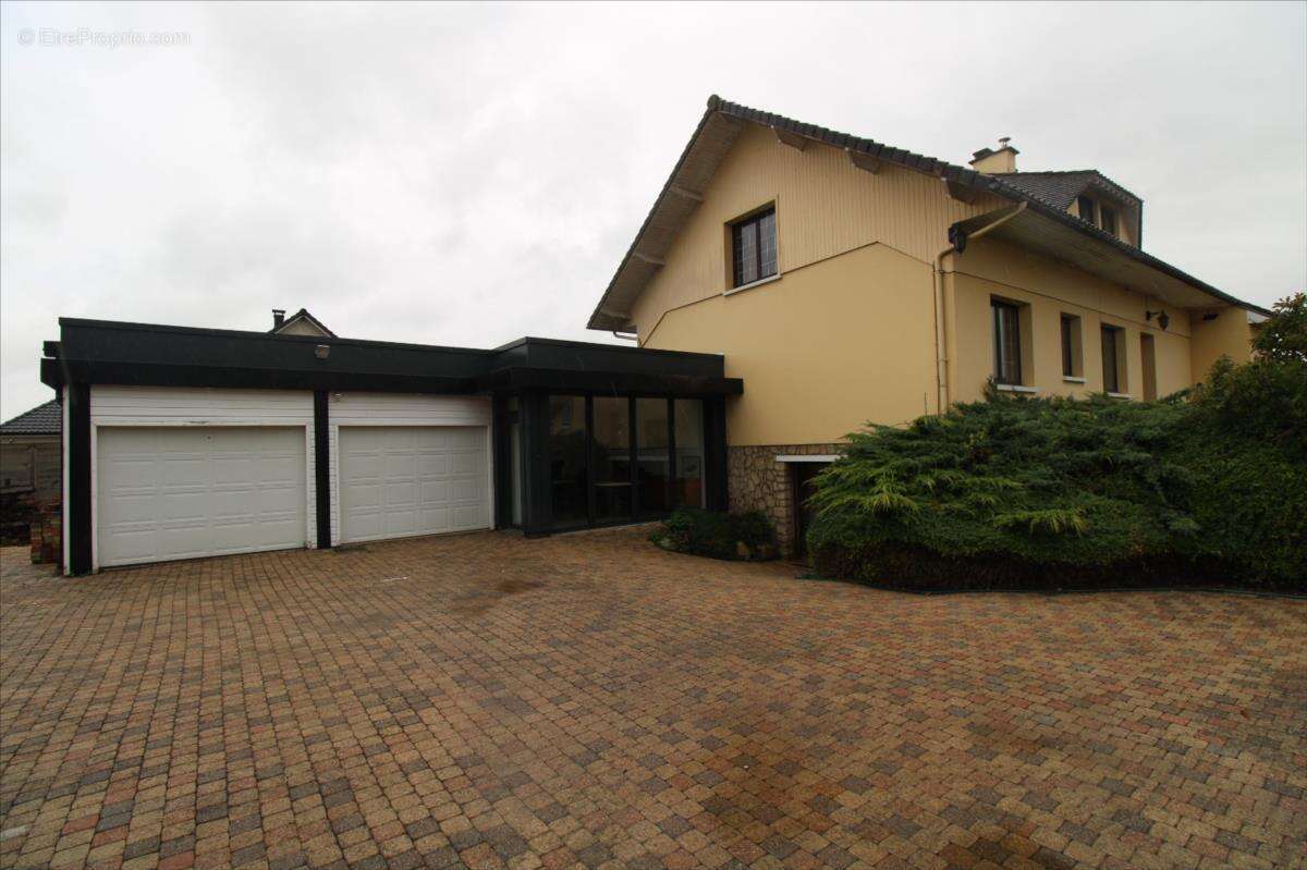 Maison à CRIQUEBEUF-SUR-SEINE