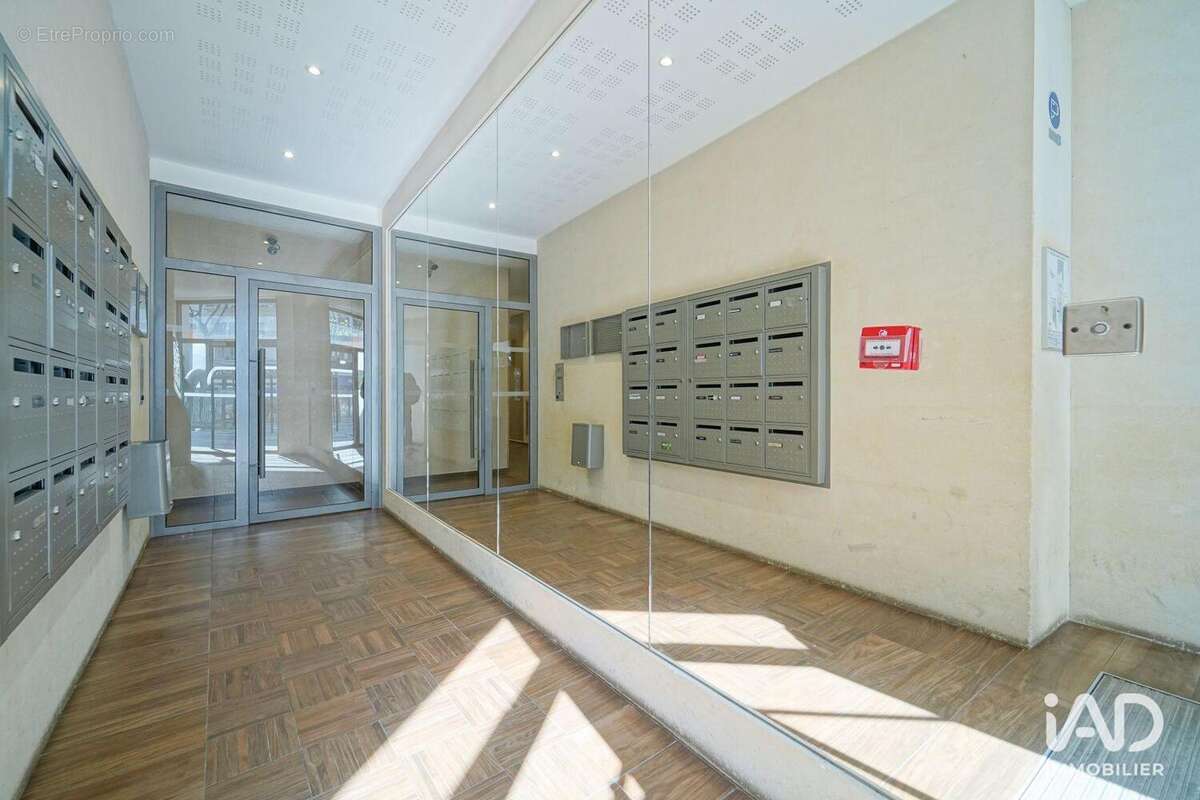 Photo 6 - Appartement à PARIS-20E