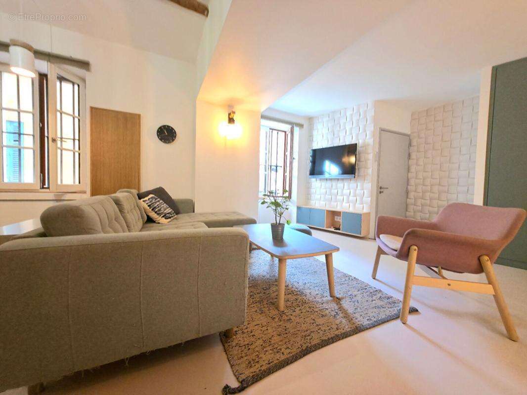 Appartement à LA VALETTE-DU-VAR
