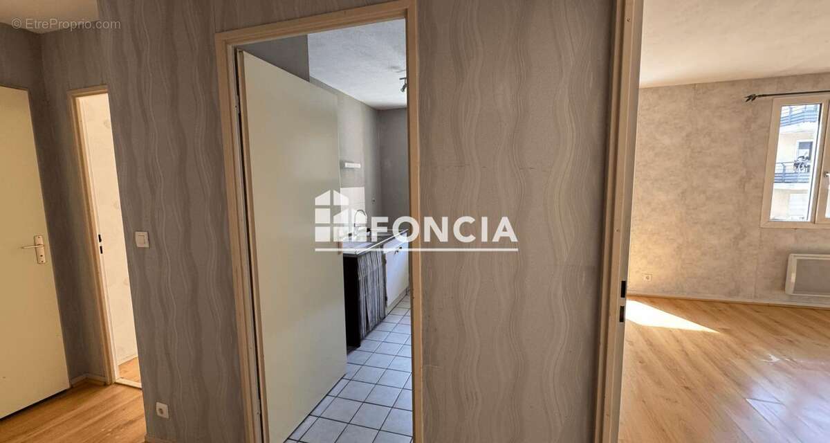 Appartement à LYON-8E
