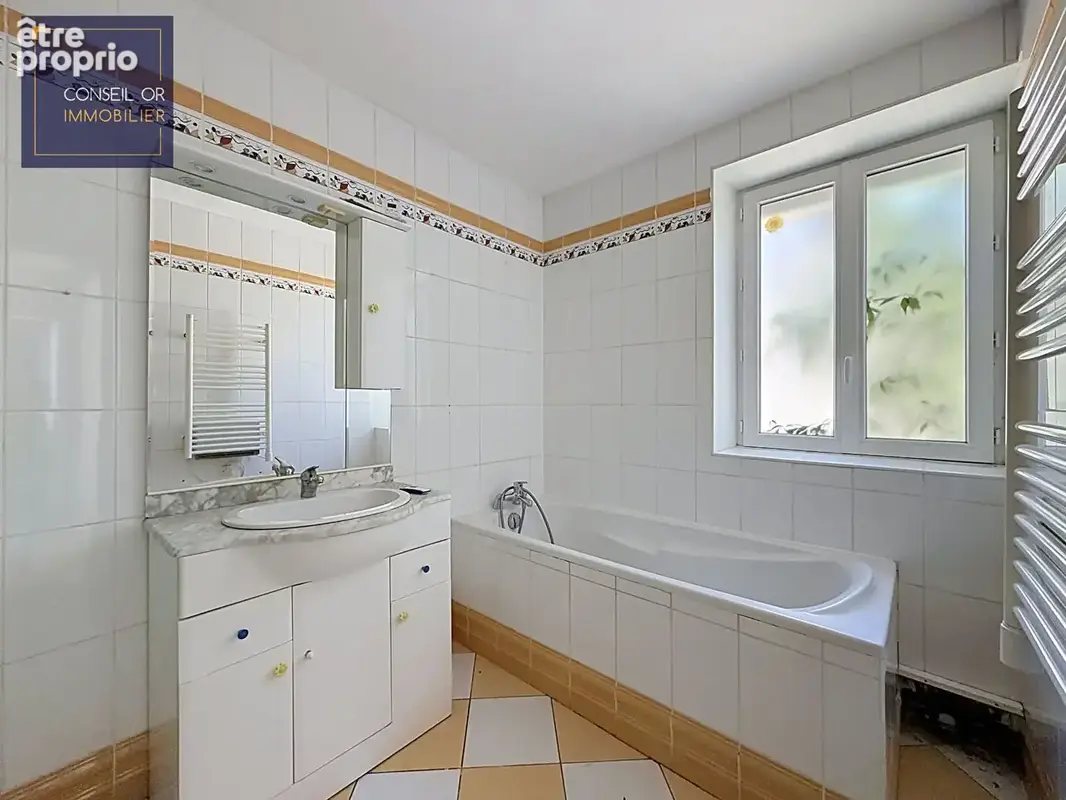 Maison T5 - 4 chambres - 160 m2 - terrain 1500 m2 - photo 14